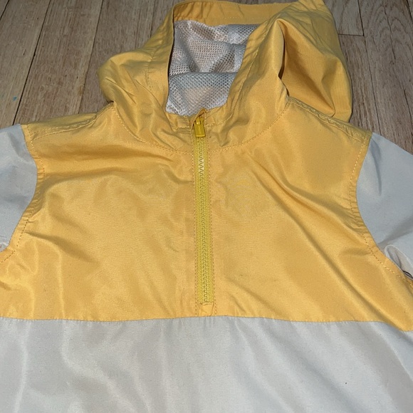 Old Navy Toddler Color-Block Hooded 1/4-Zip Pullover Windbreaker Jacket (Unisex) - Picture 3 of 8